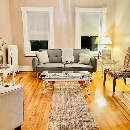 Delightful 2Br Apartment With Balcony - 15 Min From Mohegan Sun- Foxwoods Casinos & Mystic New London Luaran gambar