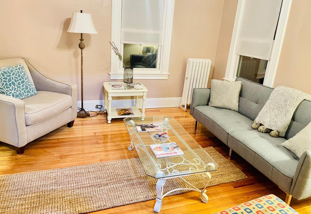 Delightful 2Br Apartment With Balcony - 15 Min From Mohegan Sun- Foxwoods Casinos & Mystic New London Luaran gambar