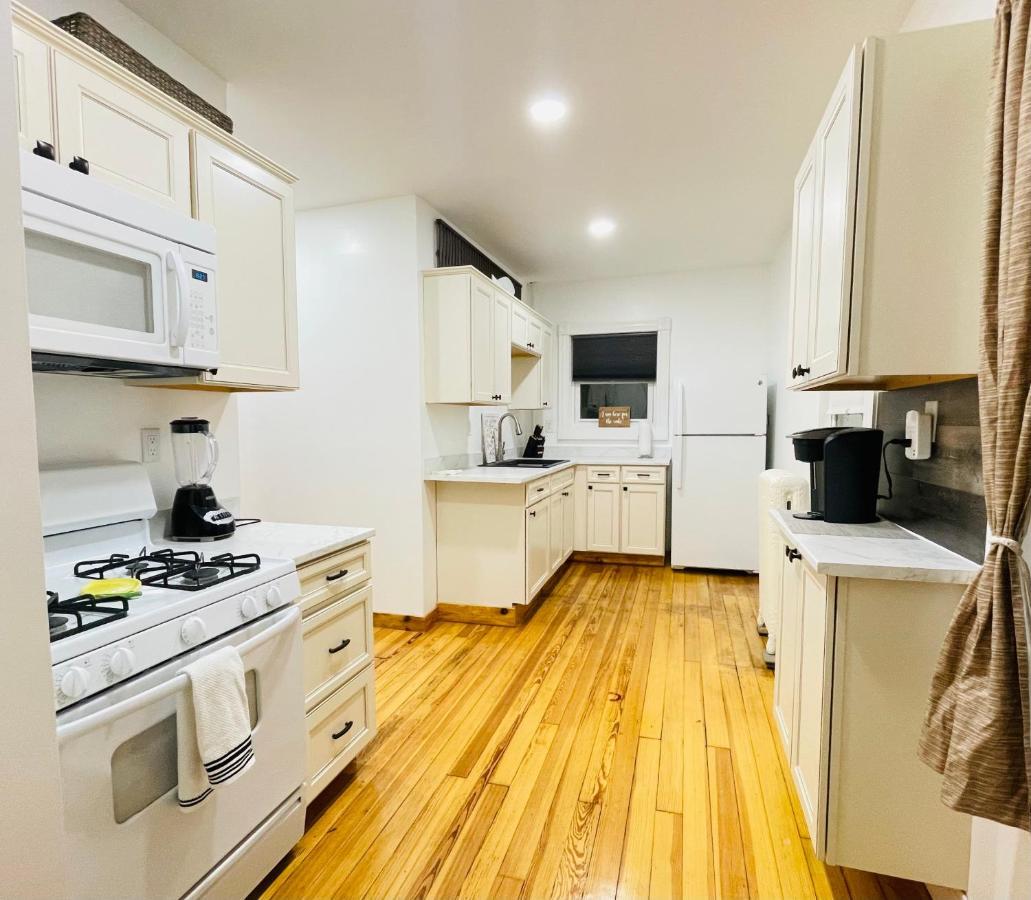 Delightful 2Br Apartment With Balcony - 15 Min From Mohegan Sun- Foxwoods Casinos & Mystic New London Luaran gambar