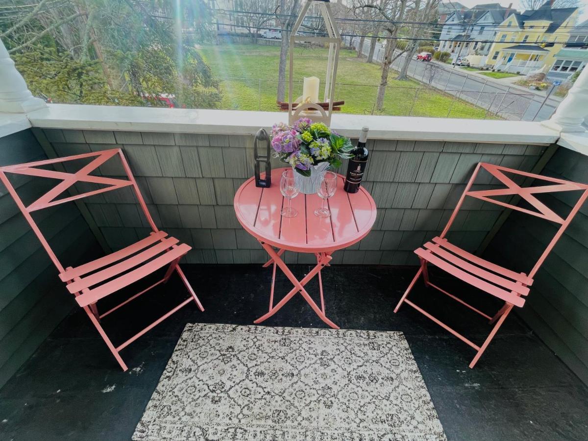Delightful 2Br Apartment With Balcony - 15 Min From Mohegan Sun- Foxwoods Casinos & Mystic New London Luaran gambar