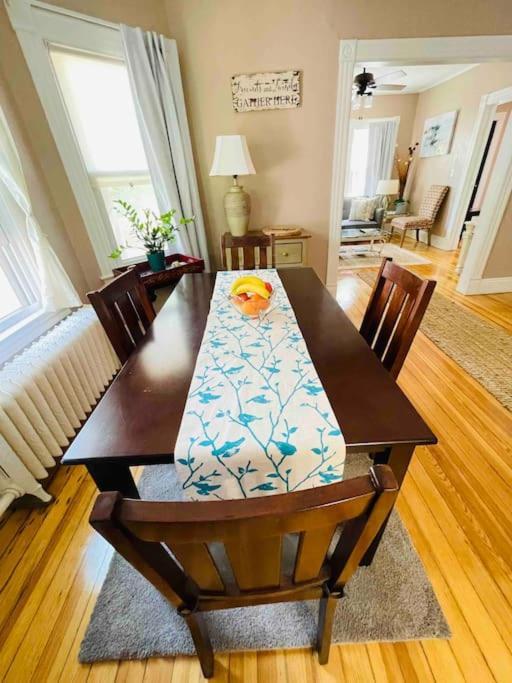 Delightful 2Br Apartment With Balcony - 15 Min From Mohegan Sun- Foxwoods Casinos & Mystic New London Luaran gambar
