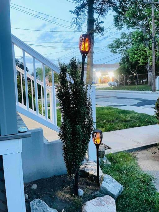 Delightful 2Br Apartment With Balcony - 15 Min From Mohegan Sun- Foxwoods Casinos & Mystic New London Luaran gambar